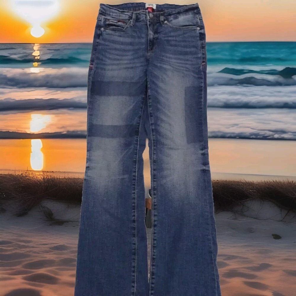 Tommy Hilfiger Boot Cutr Jeans Womens 6/W28 Stretch Waist Distressed Embordered
